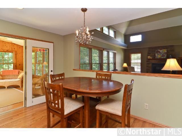 2459 Hampshire Ct, Eagan, MN 55120