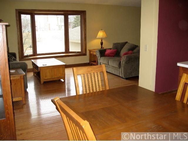 17476 Rustic Hills Dr, Eden Prairie, MN 55346