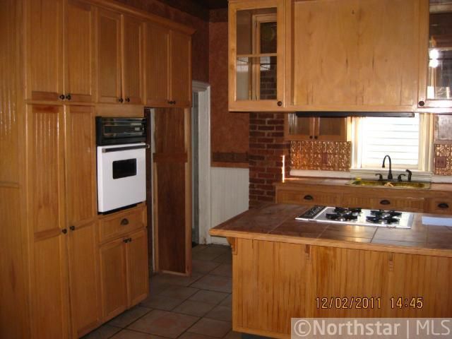 770 6th St E, Saint Paul, MN 55106