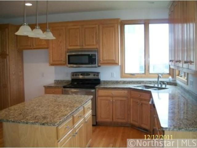 10107 Florida Ave N, Brooklyn Park, MN 55445