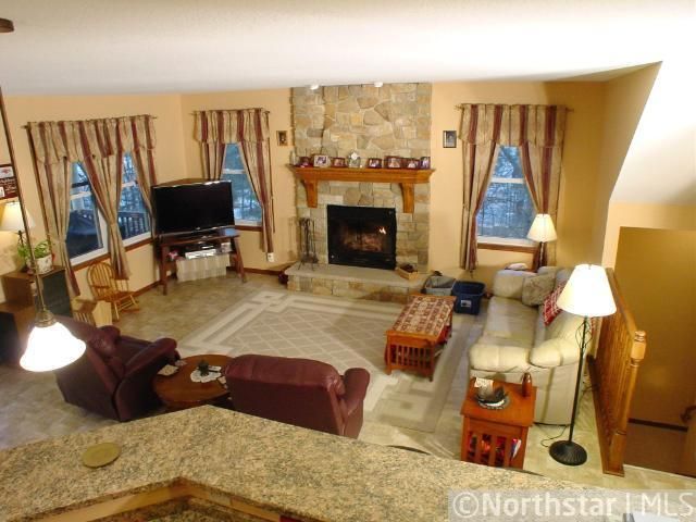 1595 Christie Pl, Saint Paul, MN 55106