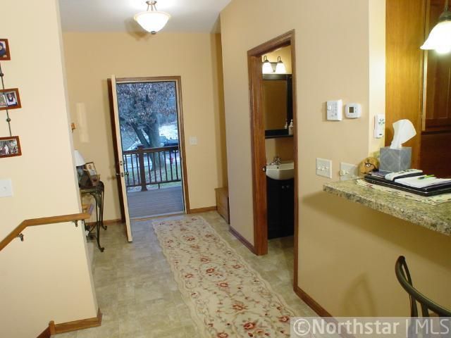 1595 Christie Pl, Saint Paul, MN 55106