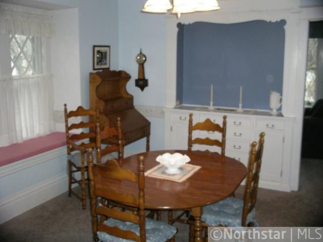 2098 Stanford Ave, Saint Paul, MN 55105