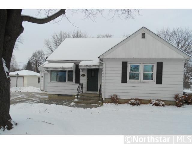 222 Park St E, Owatonna, MN 55060