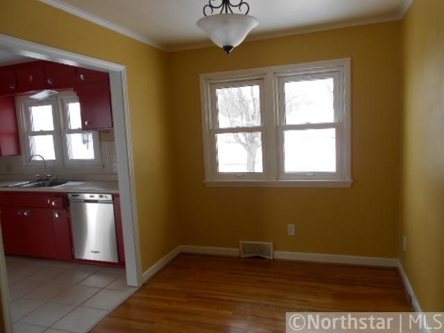 222 Park St E, Owatonna, MN 55060