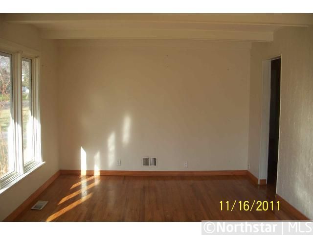 6915 Columbus Ave S, Richfield, MN 55423