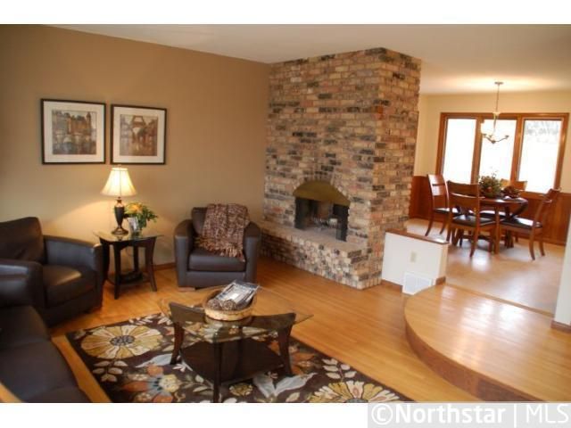 13233 Highview Dr, Burnsville, MN 55337