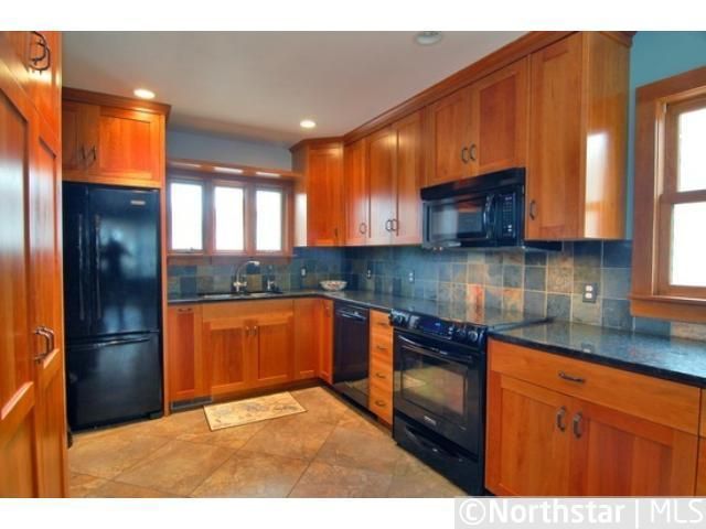 1286 Alameda St, Saint Paul, MN 55117