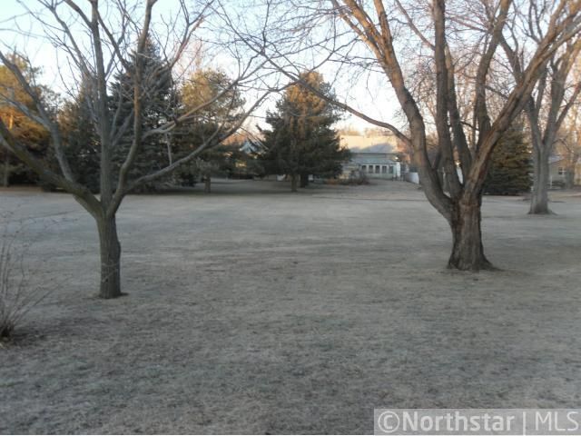 317 Grove Ave N, Silver Lake, MN 55381