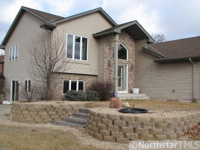 11201 196th Ln NW, Elk River, MN 55330