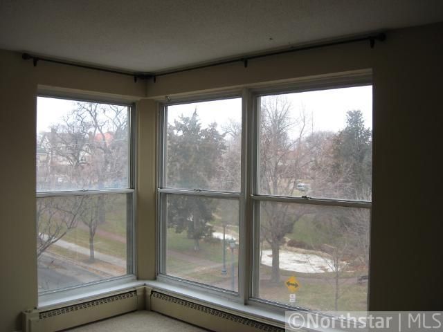 821 Douglas Ave #302, Minneapolis, MN 55403