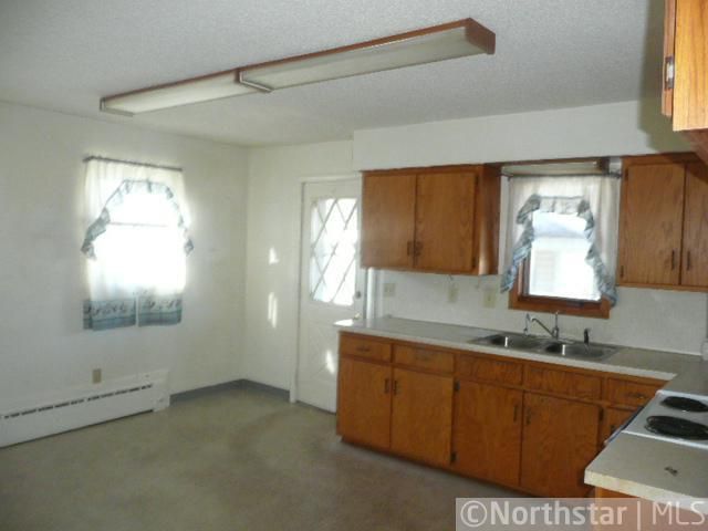 301 3rd Ave W, Shakopee, MN 55379