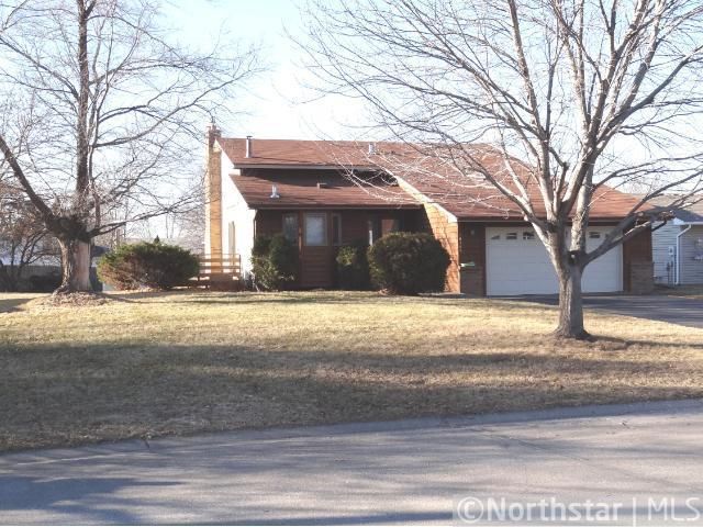 10164 Isetta St NE, Circle Pines, MN 55014