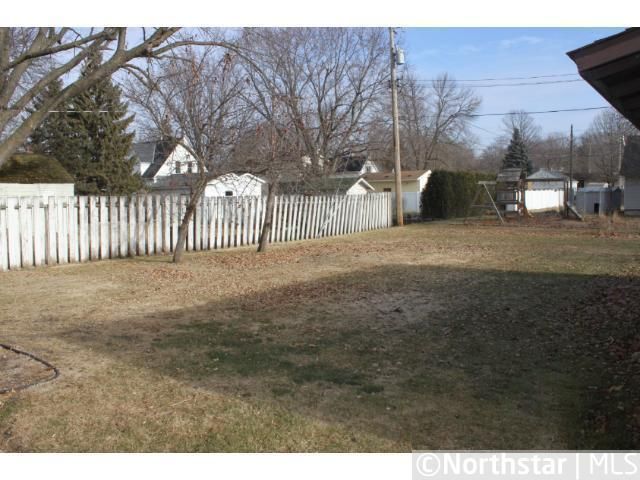 213 6th Ave NE, Faribault, MN 55021