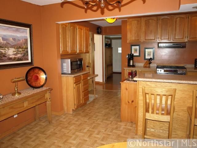 411 E 101st St, Bloomington, MN 55420
