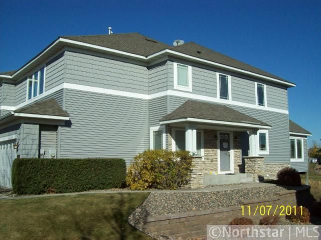 6841 158th St W, Apple Valley, MN 55124