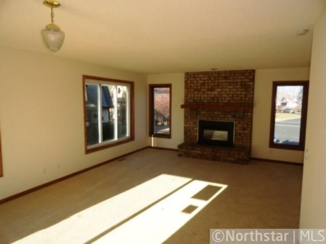 6584 Mere Dr, Eden Prairie, MN 55346