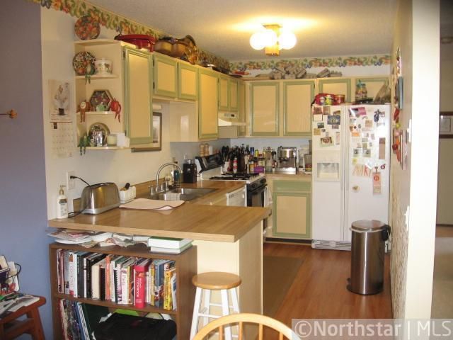 815 E 145th St, Burnsville, MN 55337