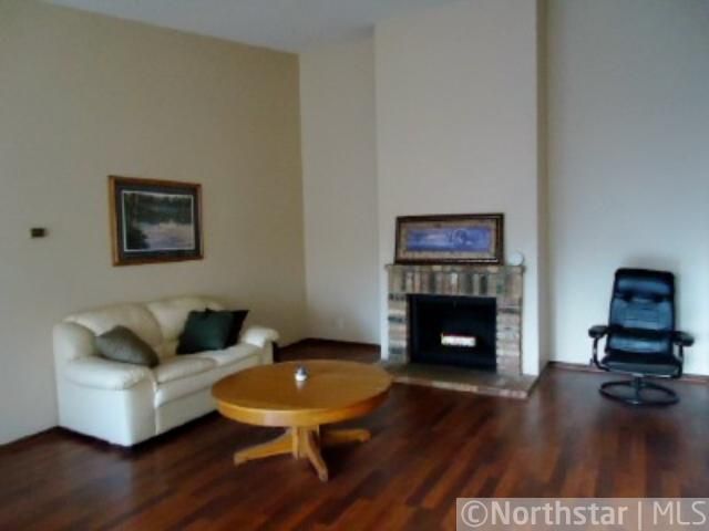 5809 Lake Curve Ln, Brooklyn Center, MN 55429