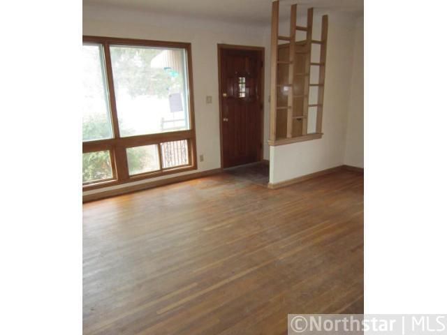 1746 Orange Ave E, Saint Paul, MN 55106
