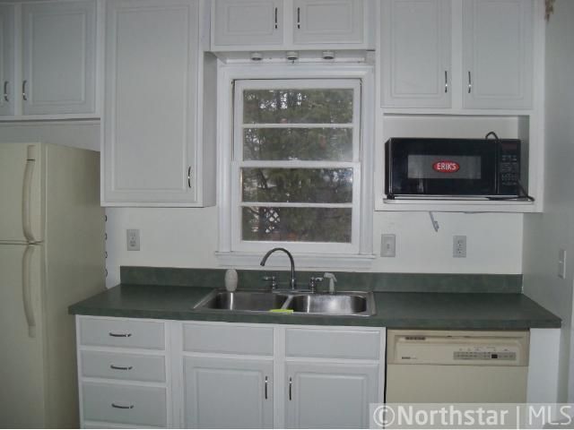 210 109th Ave NE, Blaine, MN 55434