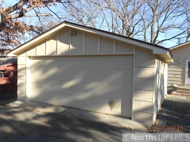 9008 36th Ave N, Crystal, MN 55427