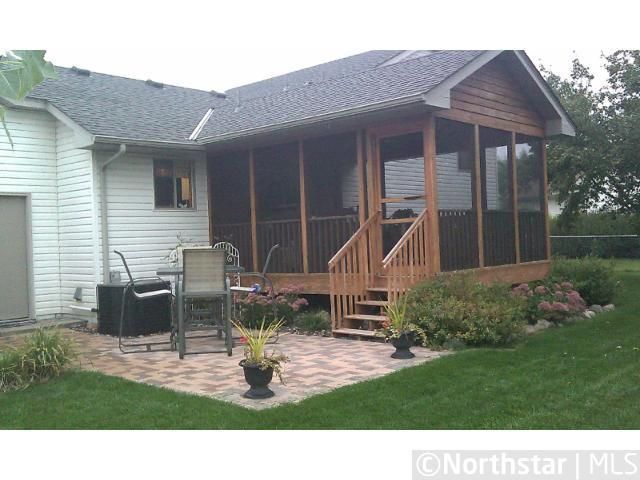 509 Sumerlin Rd NW, Saint Michael, MN 55376