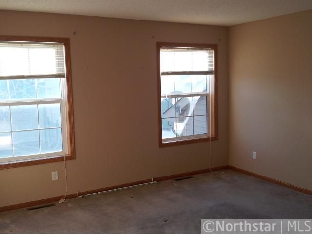 2202 Wildflower Ct, Buffalo, MN 55313