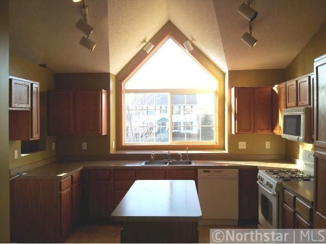 2202 Wildflower Ct, Buffalo, MN 55313