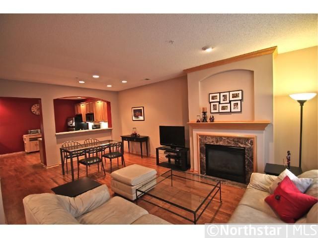 8058 Golden Valley Rd, Golden Valley, MN 55427