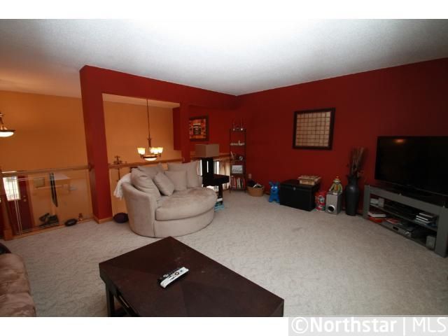 12052 99th Ave N, Maple Grove, MN 55369