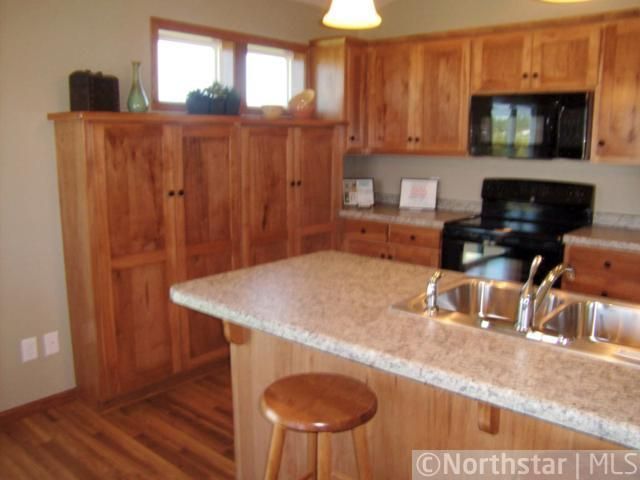 1114 Cory Ln, Saint Cloud, MN 56303