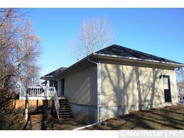 1338 Ravenwood Cir, Waconia, MN 55387