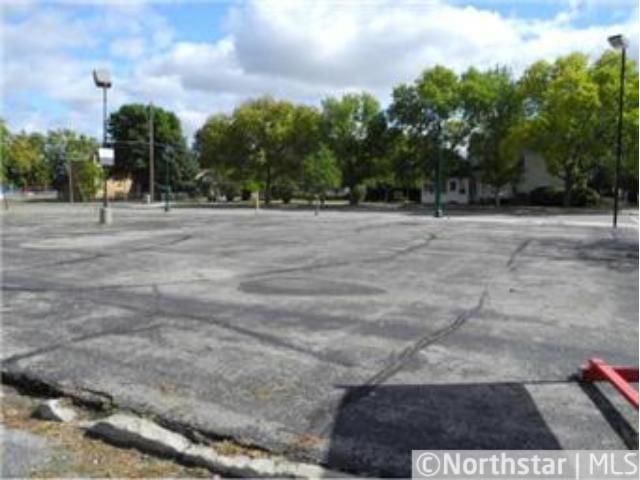 xxx E Main St, Belle Plaine, MN 56011