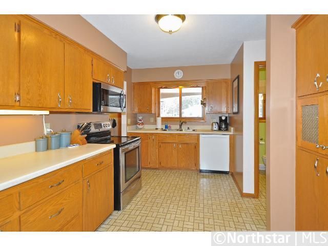 8132 Sunkist Blvd, Brooklyn Park, MN 55444