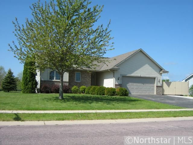 304 Plum Rn, Le Sueur, MN 56058