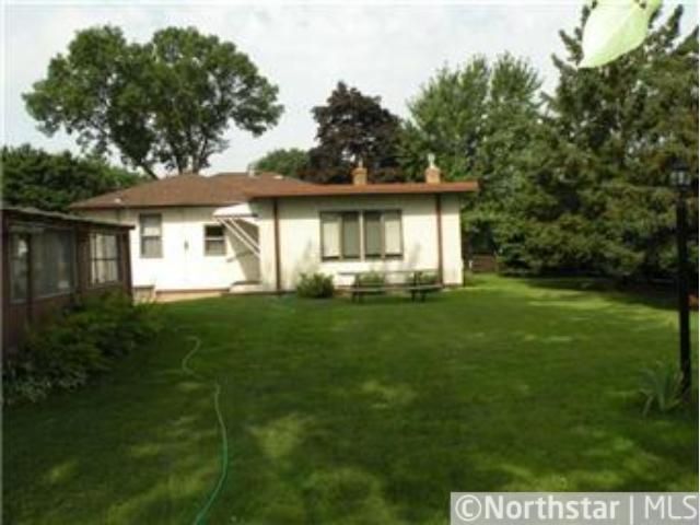 632 2nd Ave NW, Osseo, MN 55369