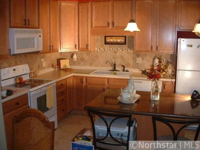 3800 85th Ave N #206, Brooklyn Park, MN 55443