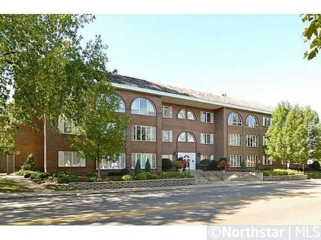 5100 France Ave S #201, Edina, MN 55410