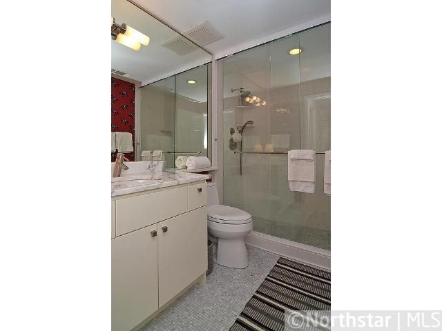 5100 France Ave S #201, Edina, MN 55410