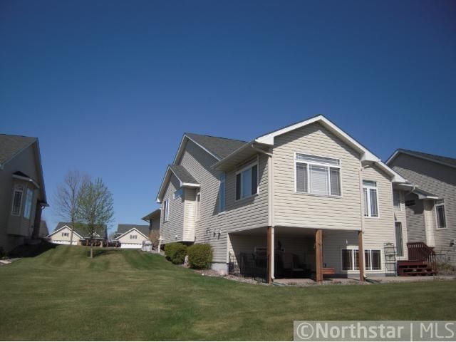 5484 Jason Ct, Albertville, MN 55301