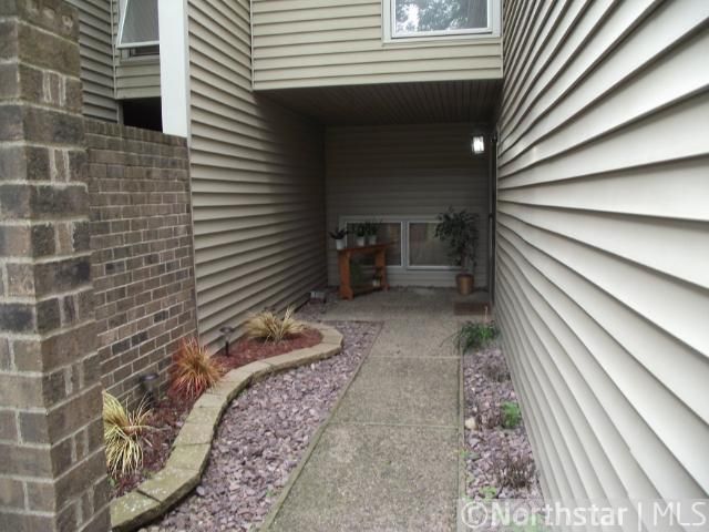 8387 139th Ct, Apple Valley, MN 55124