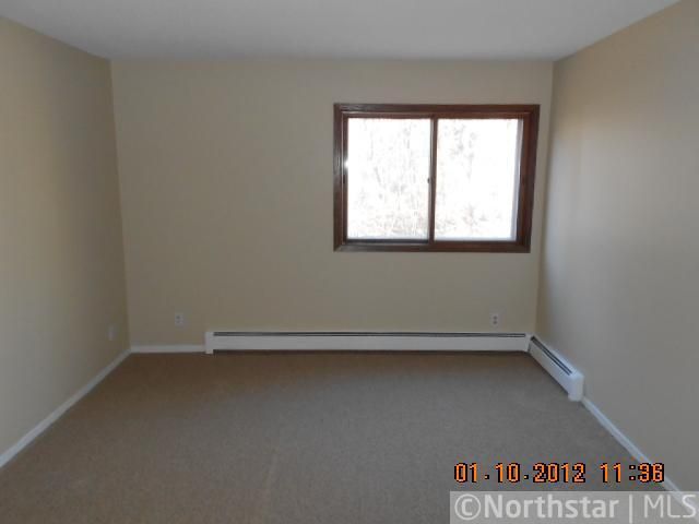 135 Viking Dr E #304, Little Canada, MN 55117