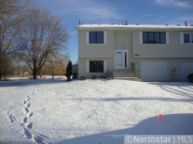 11985 Bluebird St NW, Coon Rapids, MN 55448