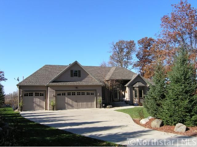 12968 Greystone Ave N, Hugo, MN 55038