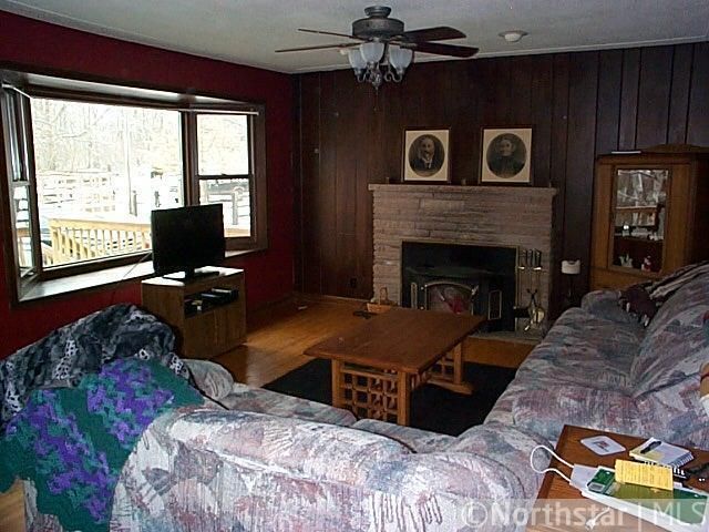 2322 33rd St NW, Buffalo, MN 55313