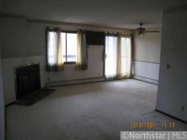 7301 W 101st St #204, Bloomington, MN 55438