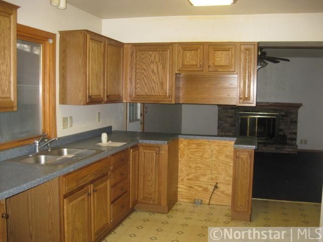 2800 W 84th St, Bloomington, MN 55431