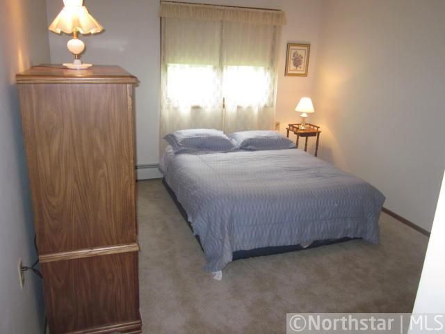 2210 E 40th St #107, Minneapolis, MN 55407