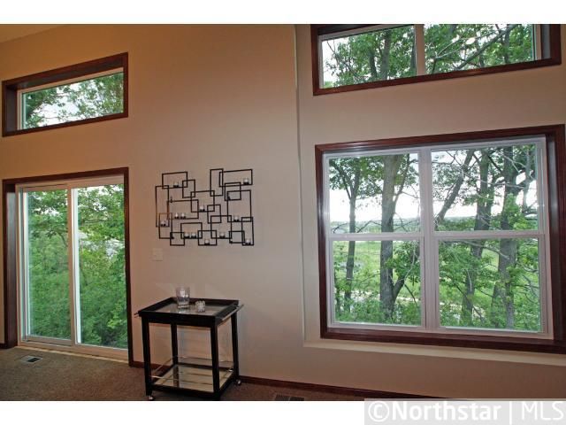 583 Stonewood Ln, Burnsville, MN 55306